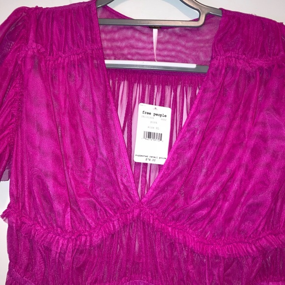 Free people NEW XL sheer v-neck cropped silhouette. - Picture 3 of 5